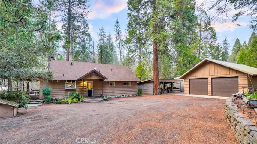 44818 Lake Side Drive, Oakhurst, California 93644