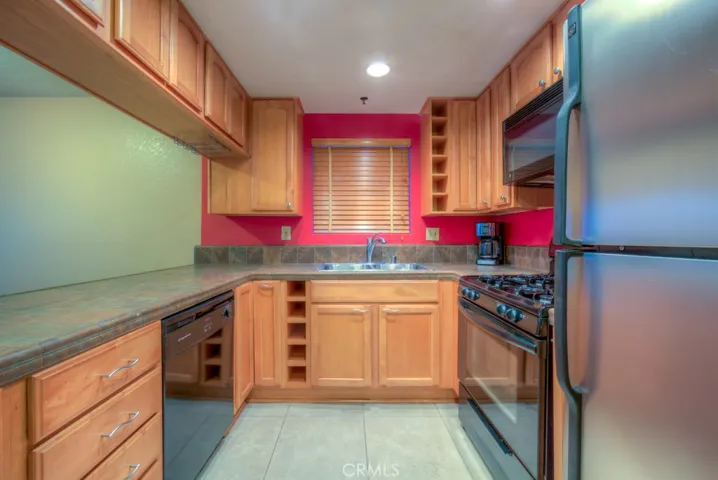 1100 Euclid Avenue 108, Long Beach, California 90804