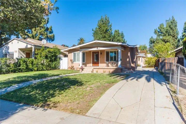 1423 Las Lunas Street, Pasadena, California 91106