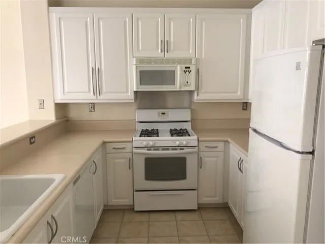 1 Palmieri Aisle, Irvine, California 92606
