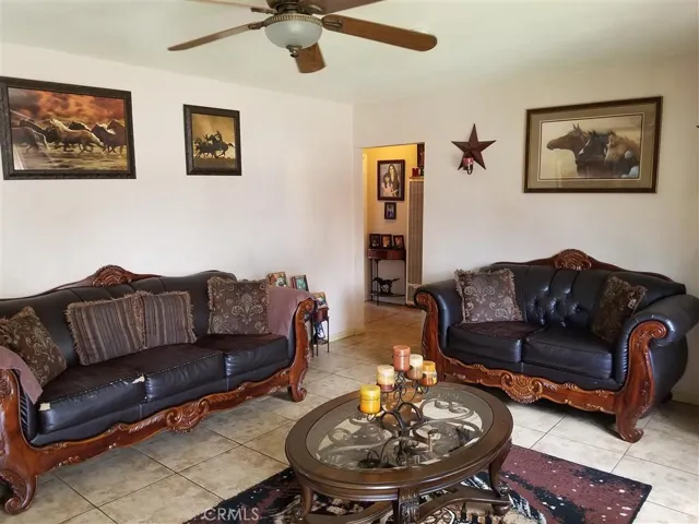 5417 Lavinia Avenue, Lynwood, California 90262