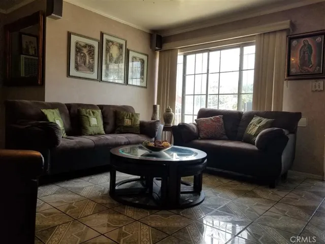 5417 Lavinia Avenue, Lynwood, California 90262