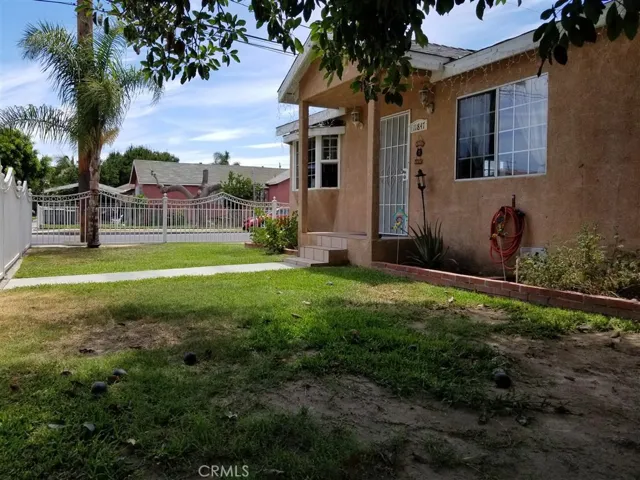 5417 Lavinia Avenue, Lynwood, California 90262