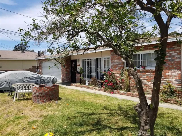 5417 Lavinia Avenue, Lynwood, California 90262