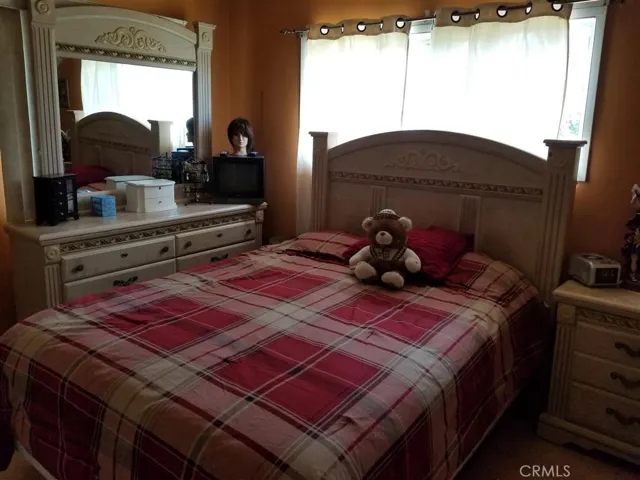 5417 Lavinia Avenue, Lynwood, California 90262