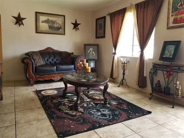 5417 Lavinia Avenue, Lynwood, California 90262