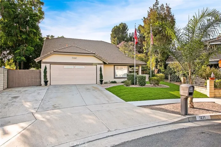 Driveway showing RV and Boat parking