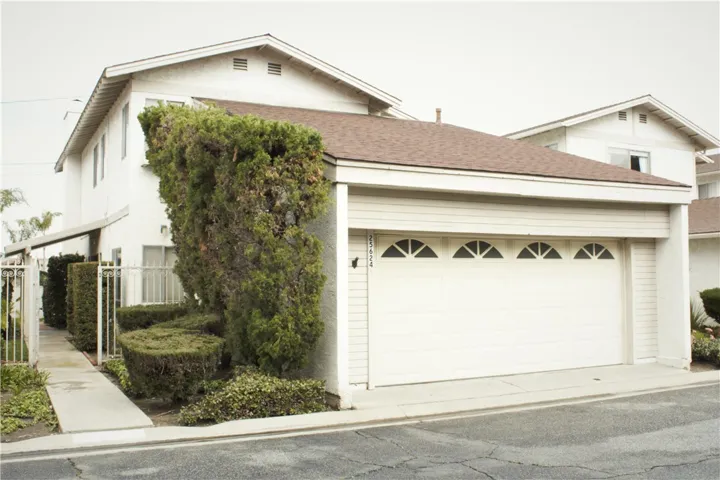 25624 1/2 Oak Street, Lomita, California 90717