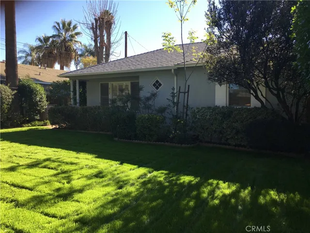 817 Brookside Avenue, Redlands, California 92373