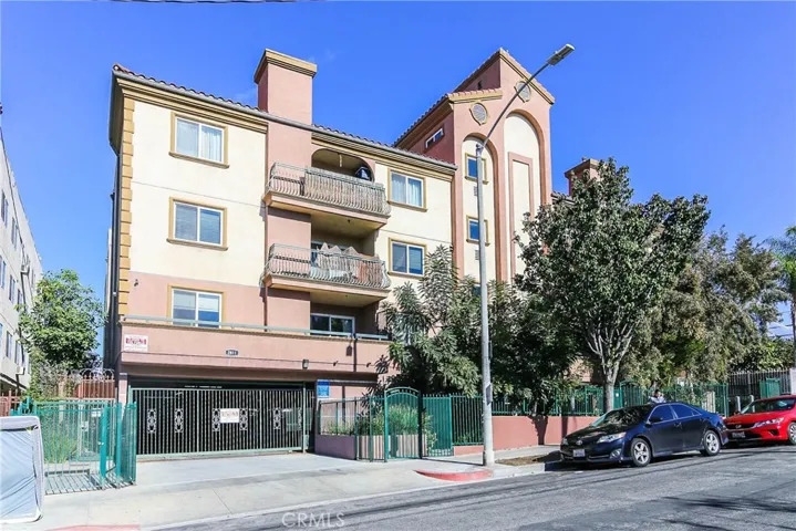 2811 Francis Avenue 304, Los Angeles, California 90005