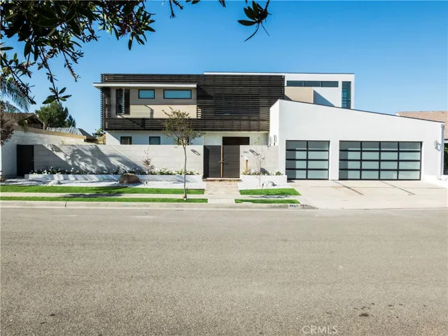 19401 De Vry Drive, Irvine, California 92603