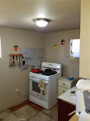 203 W Reeve Street, Compton, California 90220