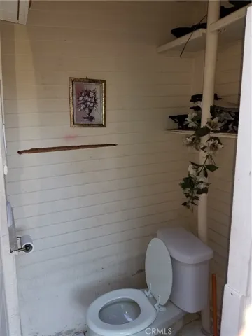 203 W Reeve Street, Compton, California 90220