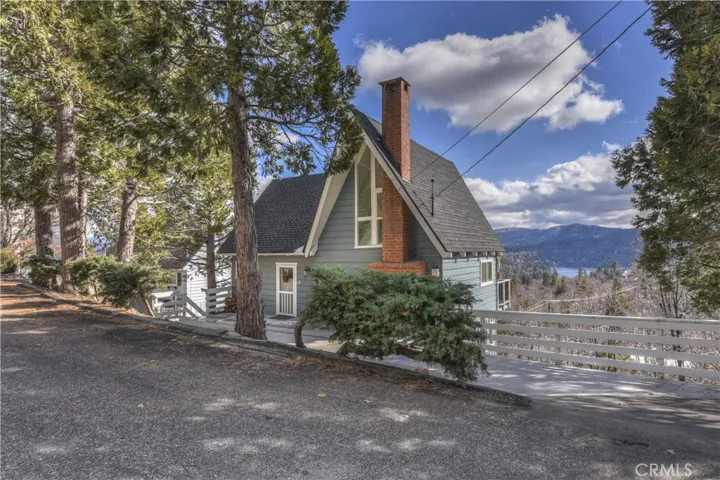 1127 Saint Bernard, Lake Arrowhead, California 92352