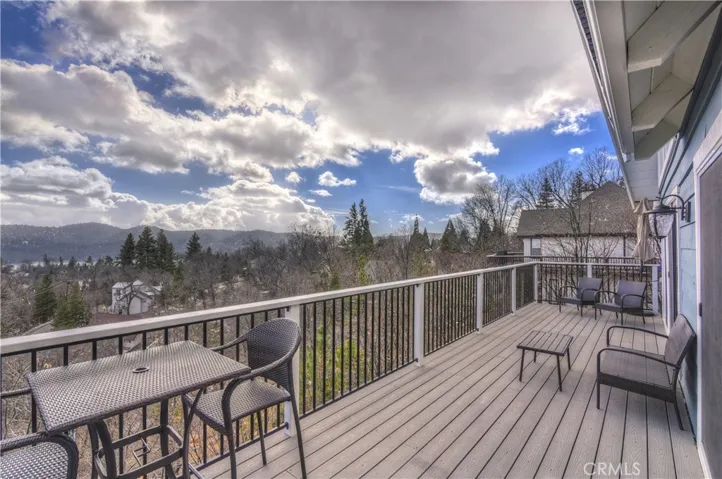 1127 Saint Bernard, Lake Arrowhead, California 92352