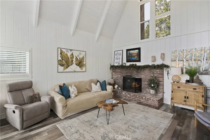 1127 Saint Bernard, Lake Arrowhead, California 92352