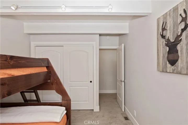 1127 Saint Bernard, Lake Arrowhead, California 92352