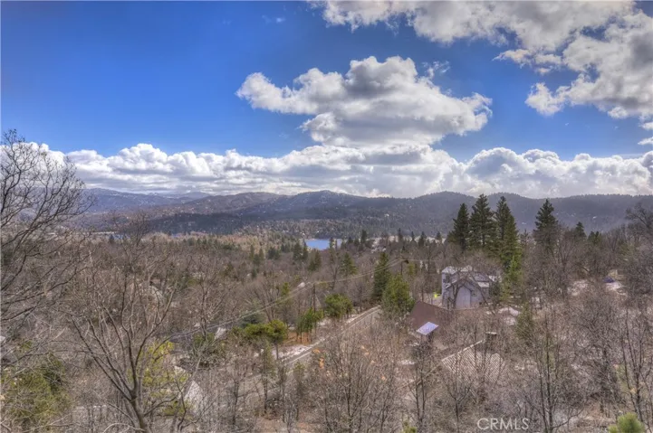 1127 Saint Bernard, Lake Arrowhead, California 92352