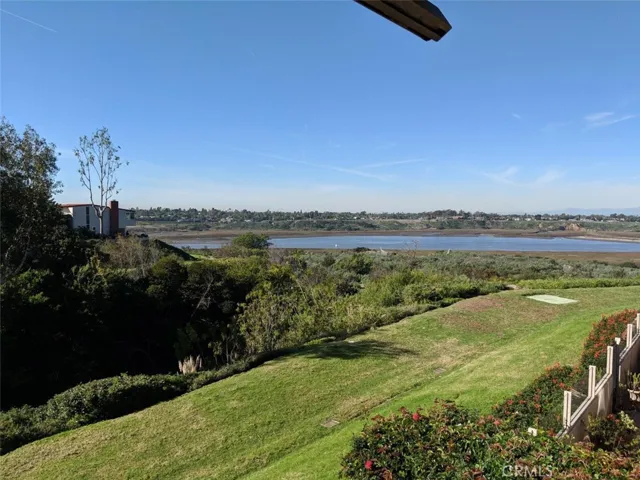 414 Vista Grande, Newport Beach, California 92660