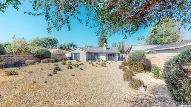 11406 Kamloops Street, Sylmar, California 91342
