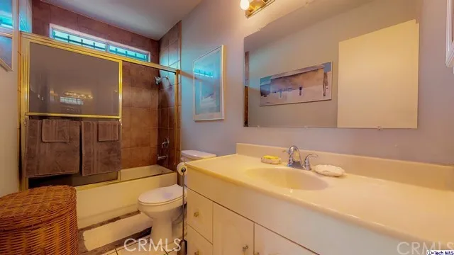 11406 Kamloops Street, Sylmar, California 91342