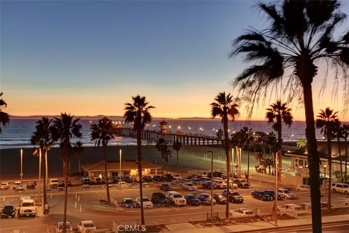 200 Pacific Coast Highway 138, Huntington Beach, California 92648