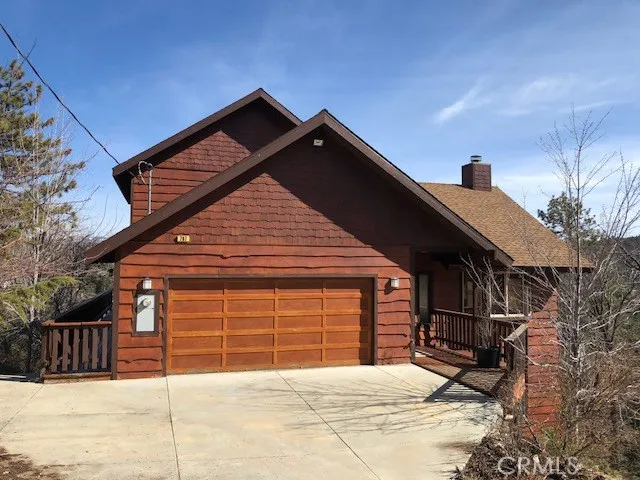787 Del Norte Lane, Lake Arrowhead, California 92352