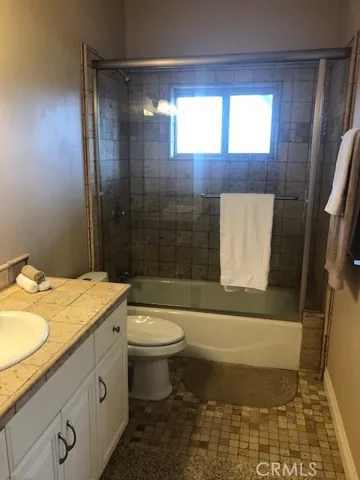 787 Del Norte Lane, Lake Arrowhead, California 92352