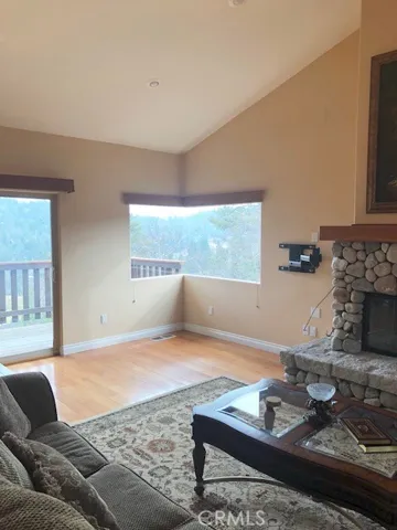 787 Del Norte Lane, Lake Arrowhead, California 92352