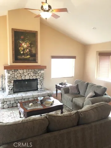 787 Del Norte Lane, Lake Arrowhead, California 92352