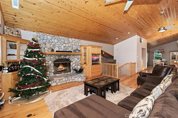 38801 Waterview Drive, Big Bear, California 92315