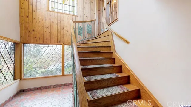 22822 Crespi Street, Woodland Hills, California 91364