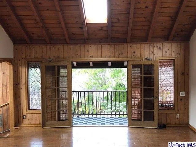 22822 Crespi Street, Woodland Hills, California 91364