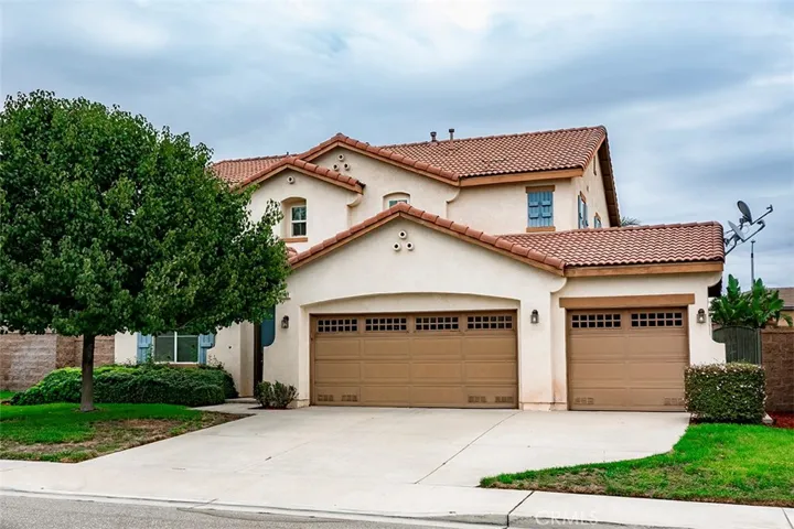 5947 Forest Glen Drive, Fontana, California 92336