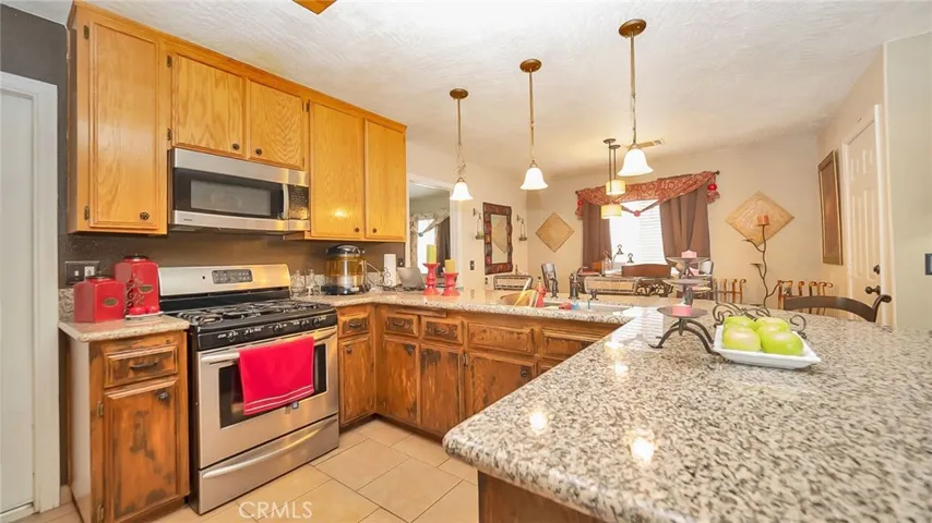 15987 Barranca Way, Victorville, California 92394