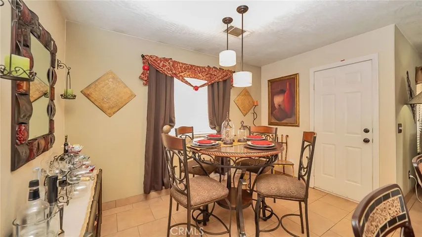 15987 Barranca Way, Victorville, California 92394