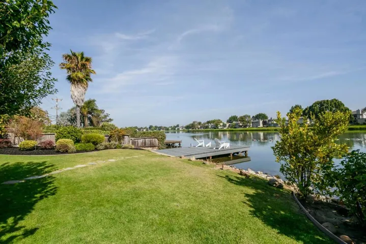 3155 Los Prados Street, San Mateo, California 94403