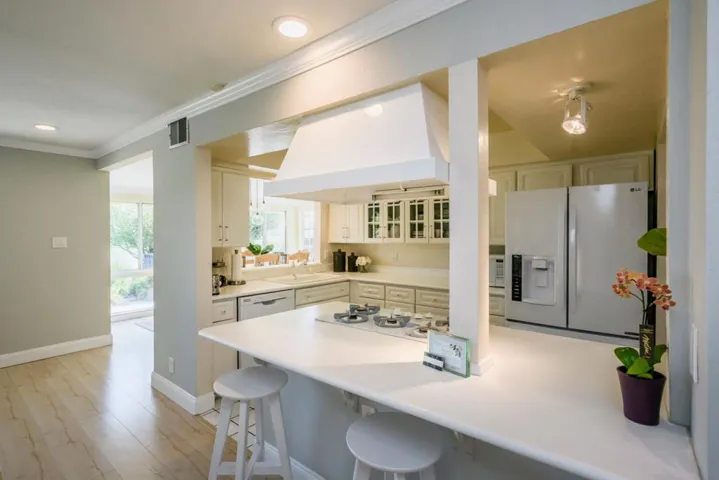 3155 Los Prados Street, San Mateo, California 94403
