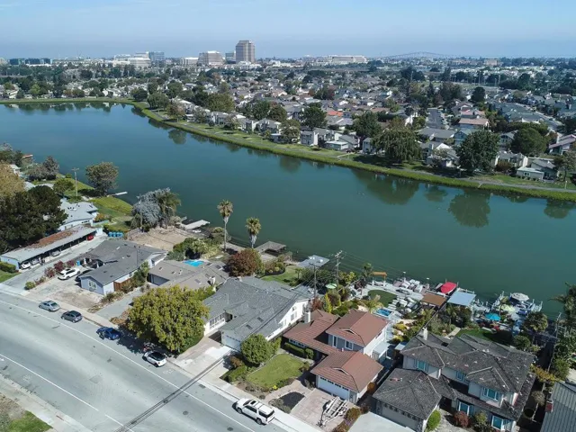 3155 Los Prados Street, San Mateo, California 94403