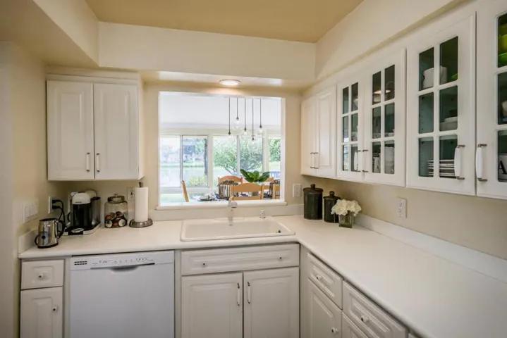 3155 Los Prados Street, San Mateo, California 94403