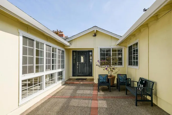 3155 Los Prados Street, San Mateo, California 94403