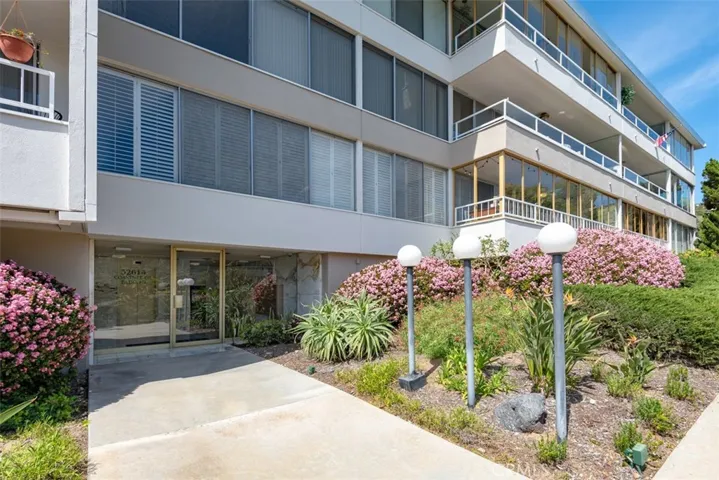 32614 Coastsite Drive 304/d, Rancho Palos Verdes, California 90275