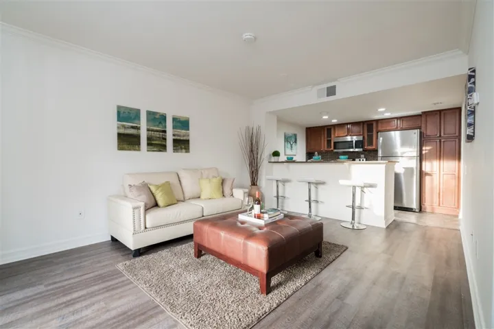 15273 Maturin Dr 38, San Diego, California 92127