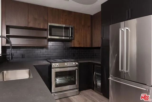 950 S Fairfax 234, Los Angeles, California 90036