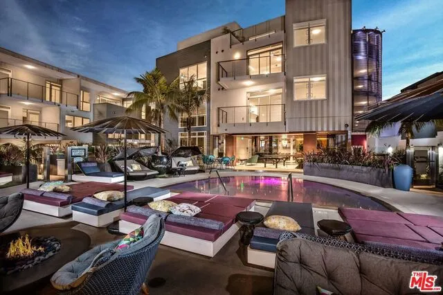 950 S Fairfax 234, Los Angeles, California 90036