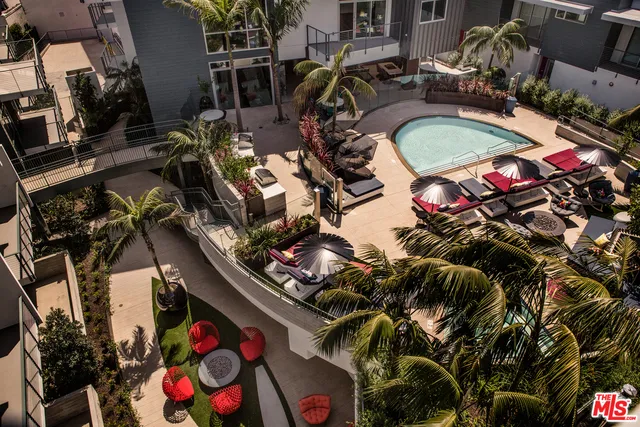 950 S Fairfax 234, Los Angeles, California 90036