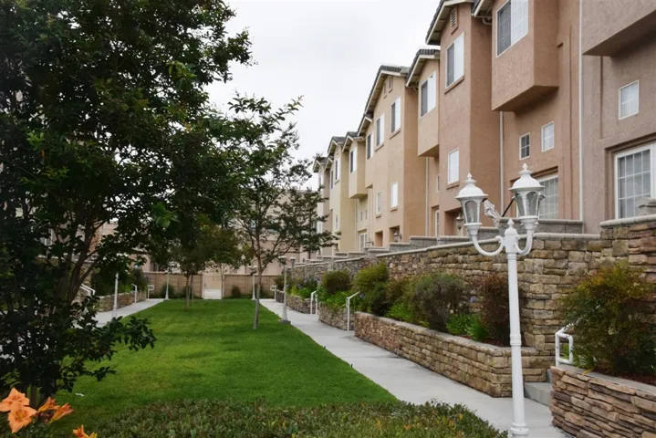 114 W Douglas Avenue, El Cajon, California 92020