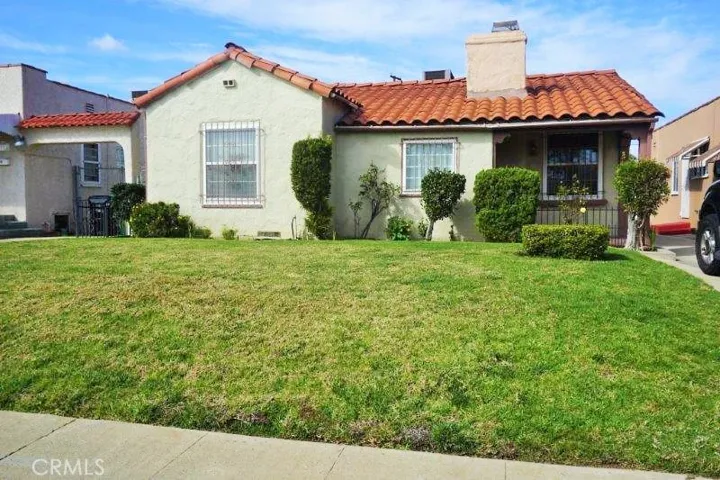 2107 W 84th Place, Los Angeles, California 90047