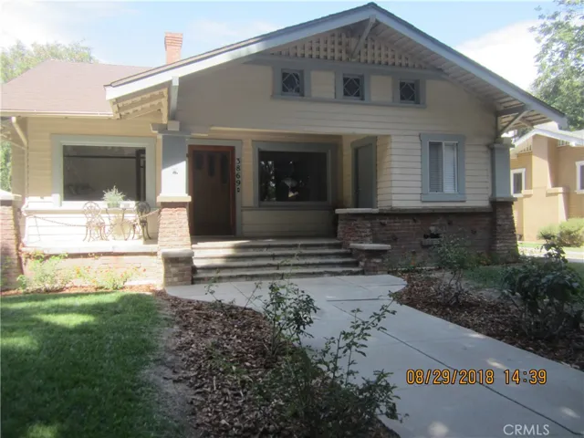 3869 Linwood Place, Riverside, California 92506