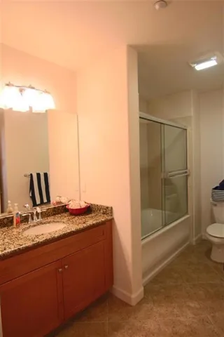 Guest Bath, Full Bath/Shower